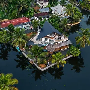 Shiphouse Villa